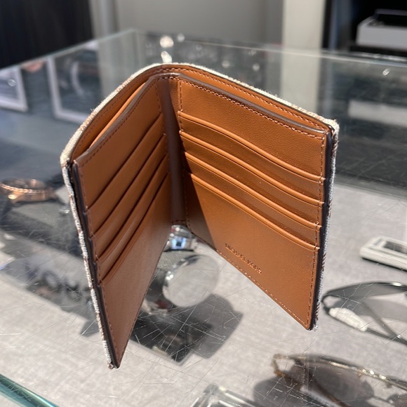 Michael Kors Men’s Women’s Cooper Logo Fabric Billfold Wallet Light Cream Multi - Picture 10 of 16